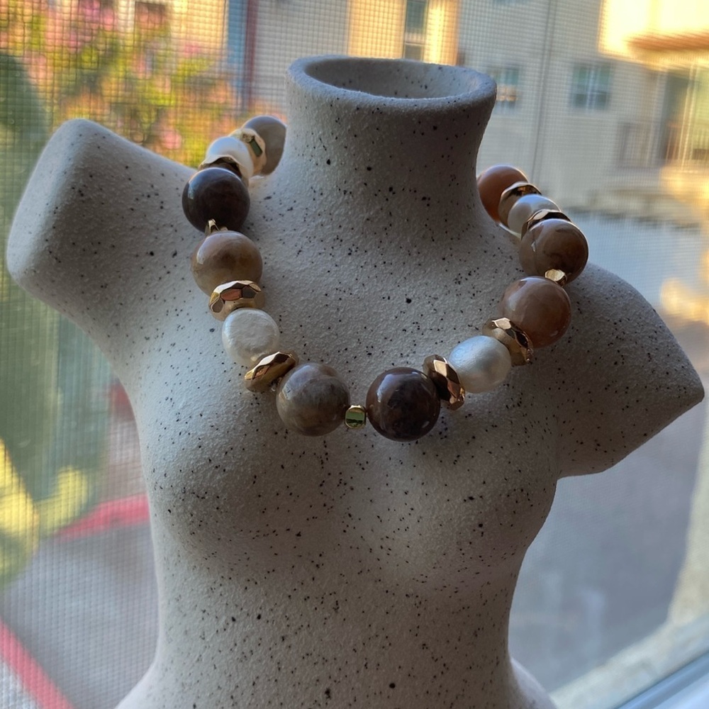 Handmade Sunstone w/ Fresh water Pearl bracelet